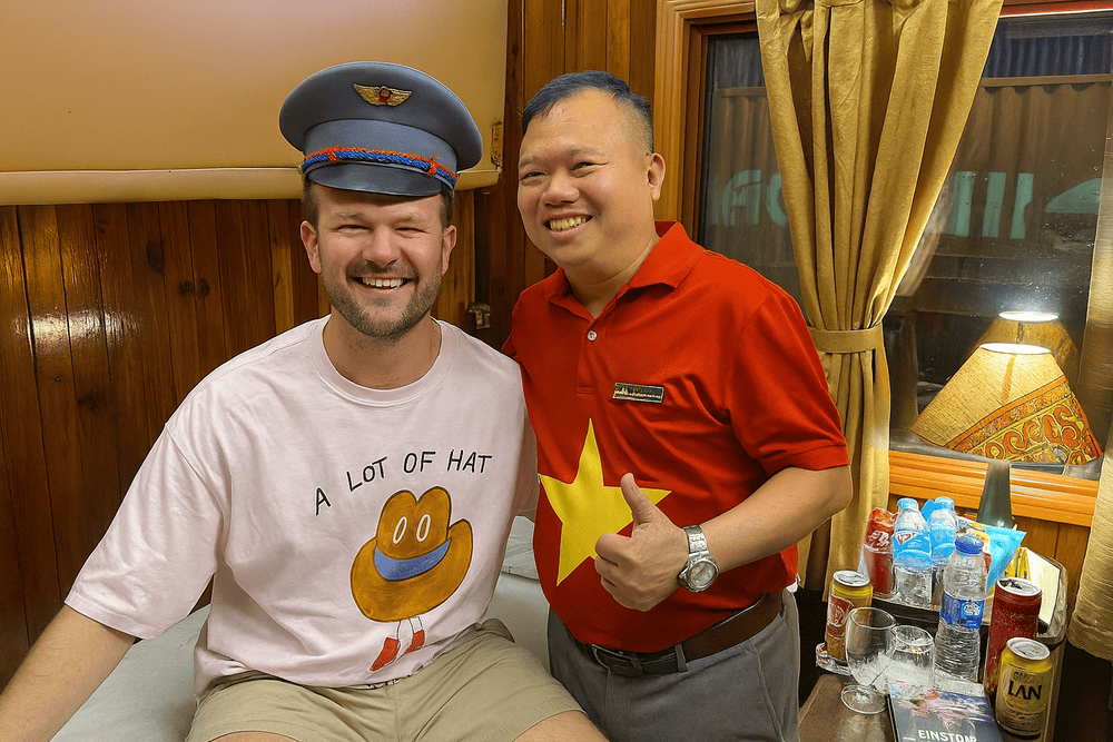 Premium compartments with only two lower berths, meals and non-alcoholic drinks included, served in your compartment (Source: Fanpage of Vietnam Railway)